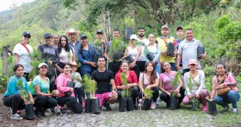 PARTICIPA DIF TEPIC EN REFORESTACIÓN